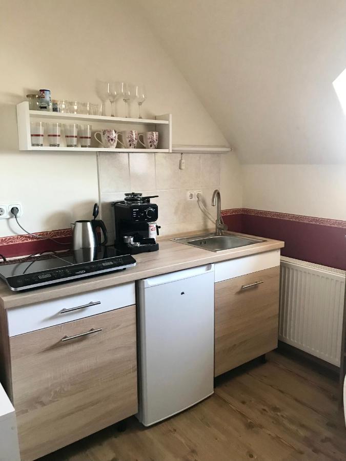 Aranylo Apartmanhaz Hajdúszoboszló Exteriör bild