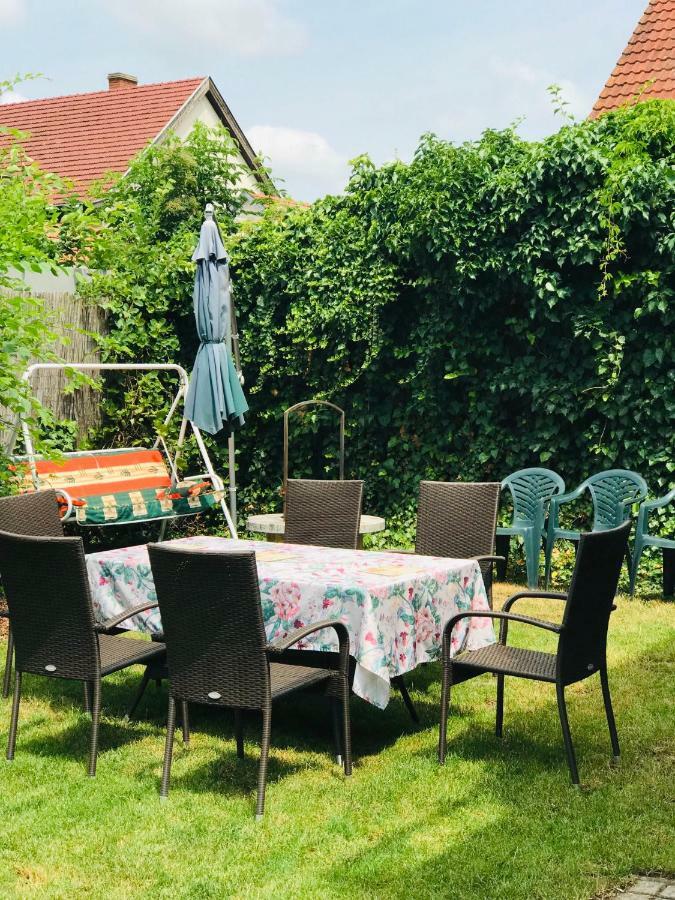 Aranylo Apartmanhaz Hajdúszoboszló Exteriör bild
